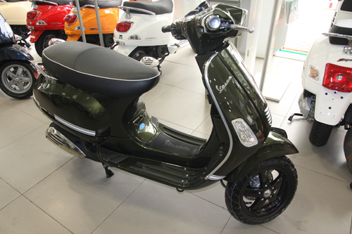 Cần bán xe Vespa Lx125